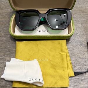 Gucci Women's Green Square Frame GG Logo Sunglasses GG0956S
